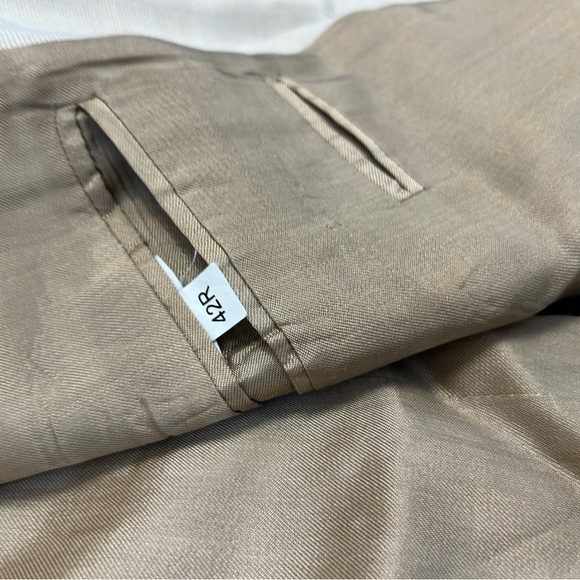 Men's Tan Blazer - Picture 11 of 11